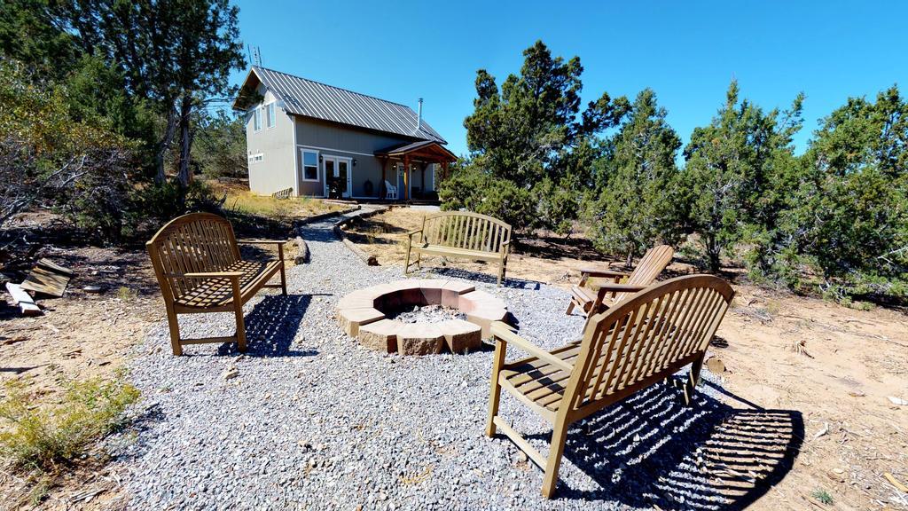 The Cedars Country Cottage, Solitude, Amazing Night Skies!! Hébergement de vacances